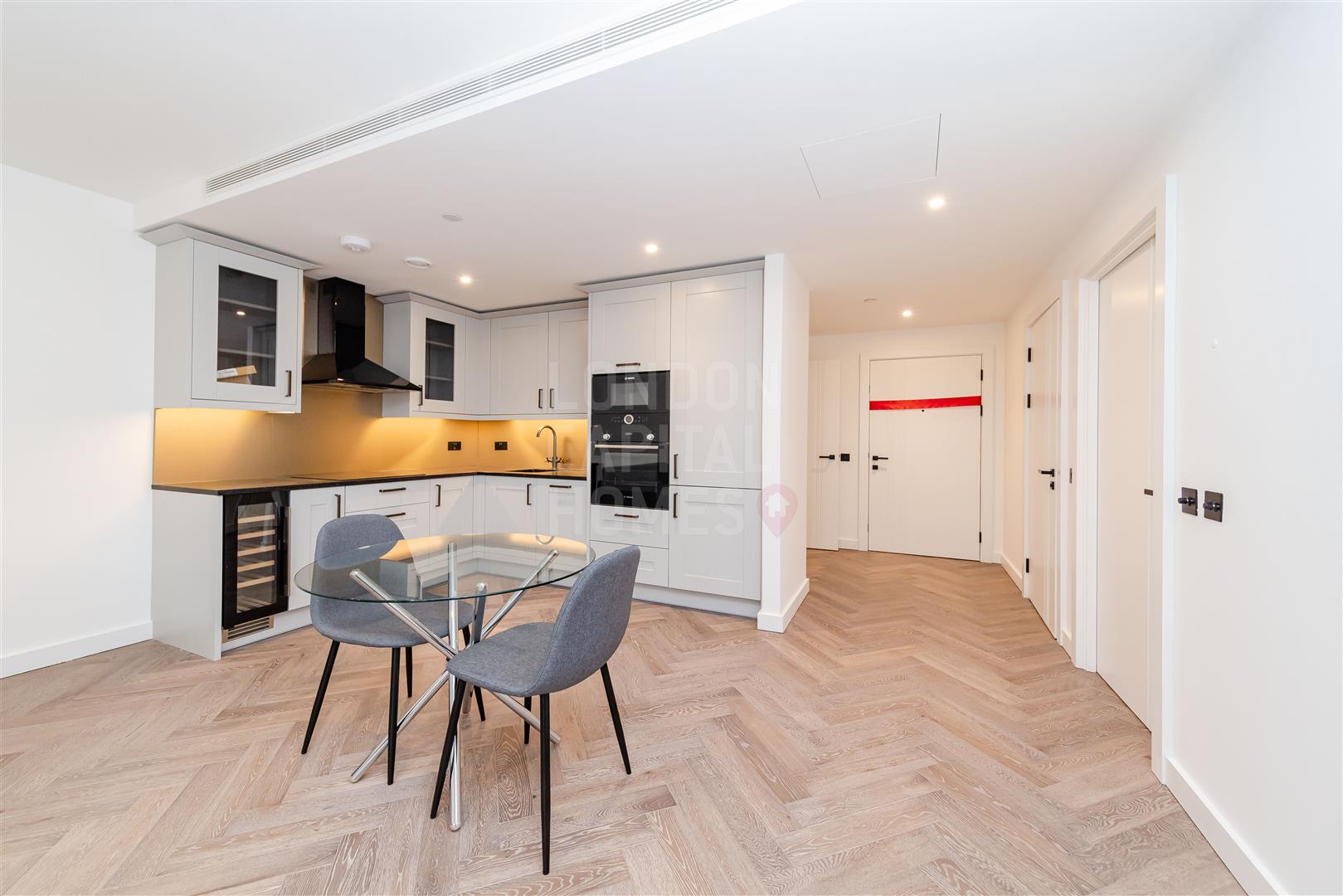 1 bed property in 1 Merino Gardens, London